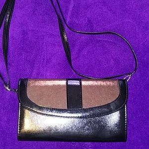 New never used purse w/ detachable straps